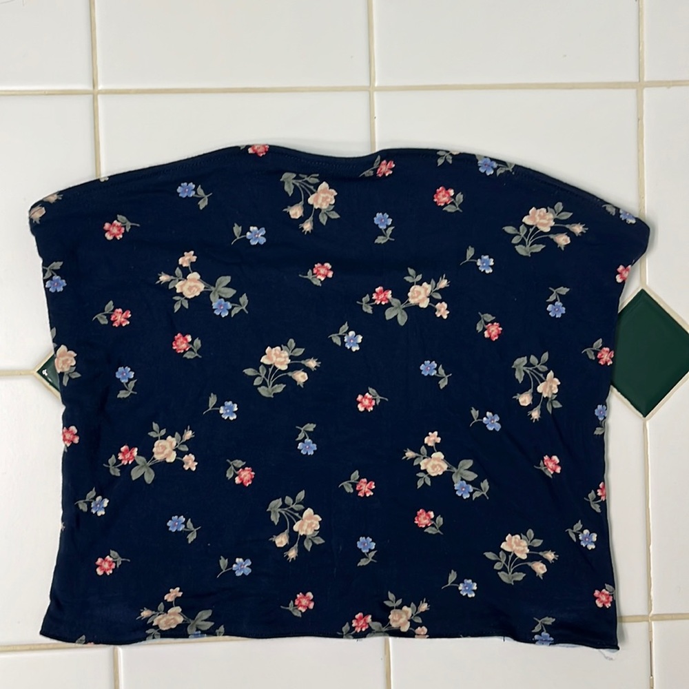 American Eagle, size S, reversible tank top navy blue floral and light blue